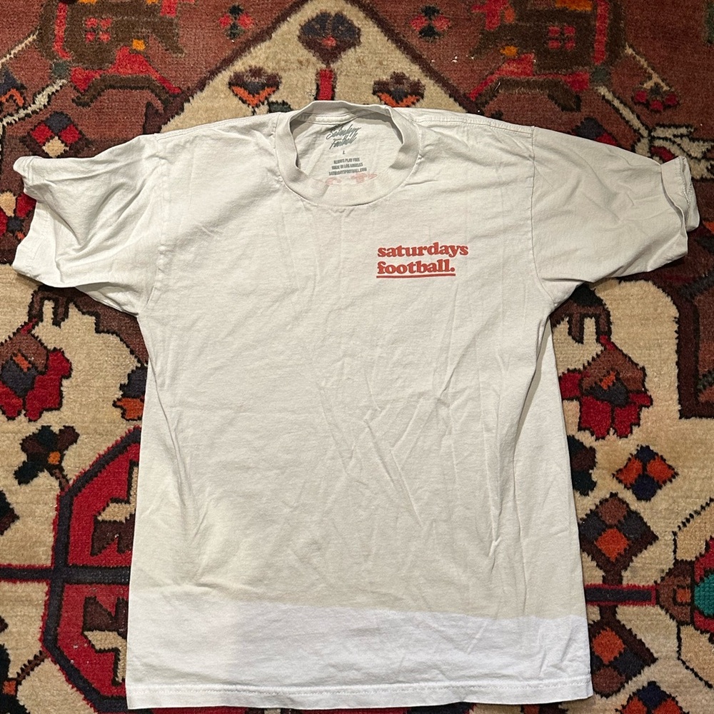 saturdays football large white shirt men’s used - get out and play ⚽️